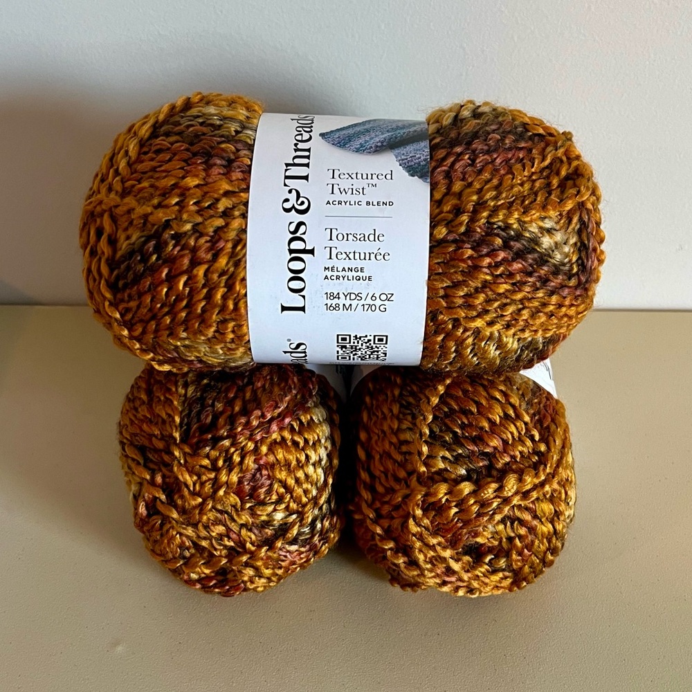 Loops & Threads Textured Twist Yarn in Glow